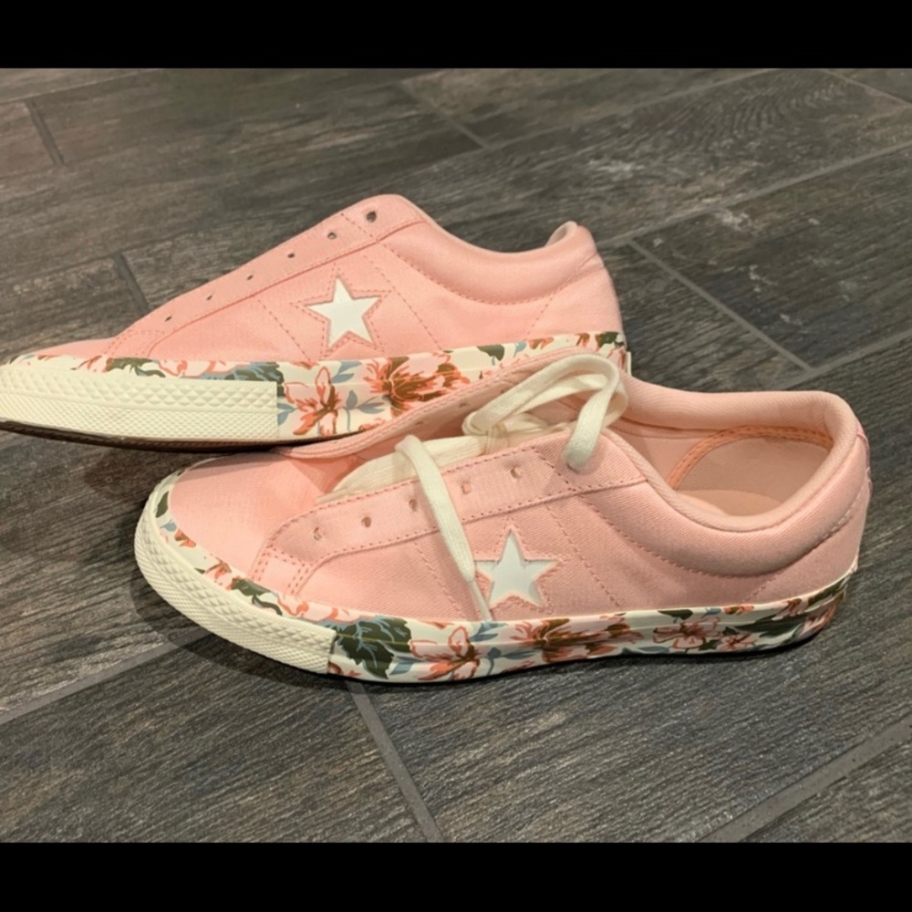 Floral Pink Converse sneakers